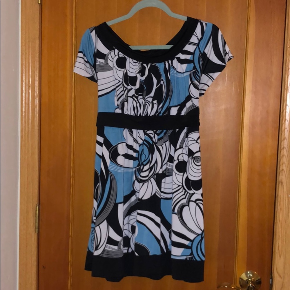 Olian nursing/maternity dress
